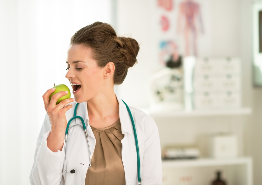 gesundheitsfoerderung-praeventivmassnahmen-krankenhausalltag